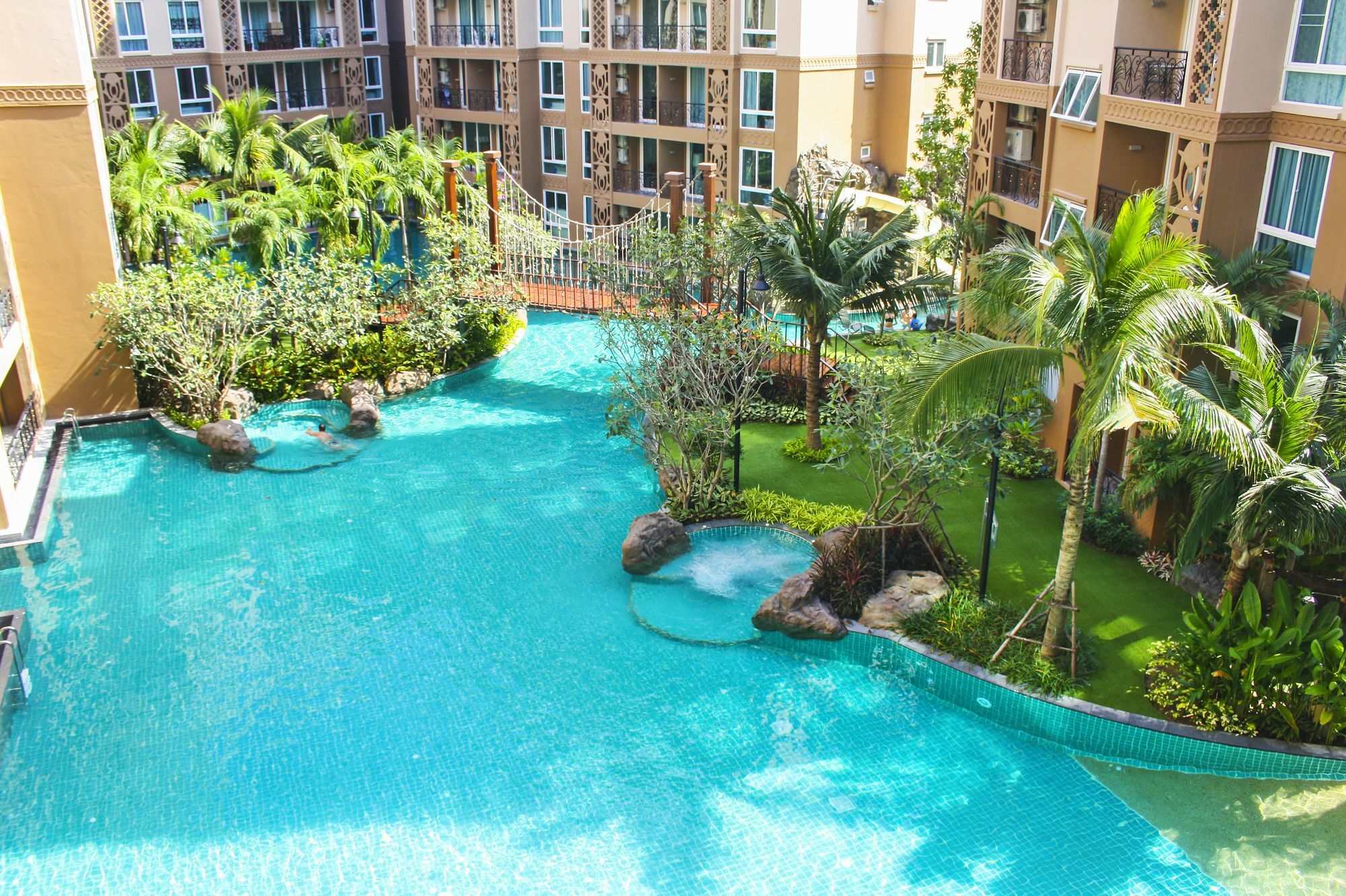 Atlantis Condo Resort Джомтьен Экстерьер фото