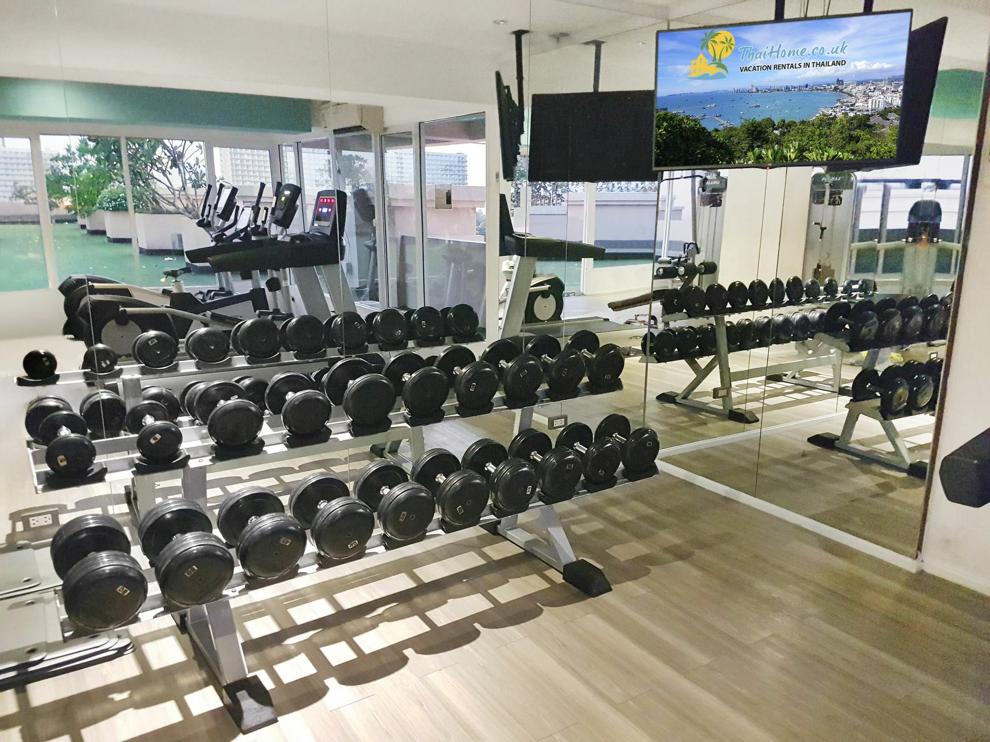 Atlantis Condo Resort Джомтьен Экстерьер фото